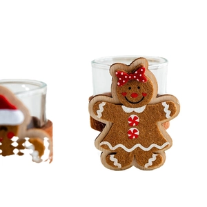 Weihnachtlicher Lebkuchenmann Glaskerzenhalter mit Deko-Elementen aus Filz und Holz
