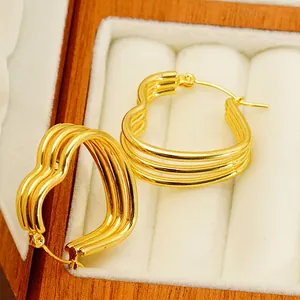 Orecchini a cuore multistrato in acciaio inossidabile placcato oro 18k stile minimalista
