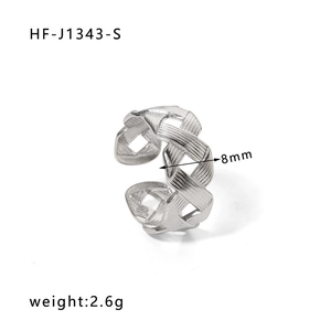 Close-up of 8mm woven texture stainless steel open ring with 2.6g brushed silver finish