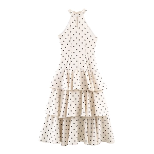 Robe longue à pois avec encolure licou et volants superposés en blanc chic