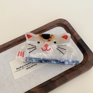 Acetate cartoon cat hair claw clip in white and black marble pattern for women