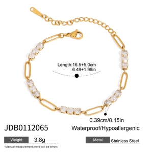Detailed view of 16.5cm gold stainless steel zircon bracelet with size specifications