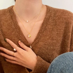 Elegant 925 sterling silver pearl necklace and stacked gold ring set for women