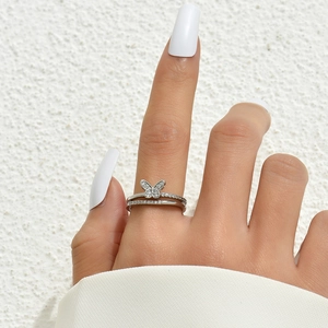 Elegant silver S925 butterfly ring with double-layered band and cubic zirconia stones