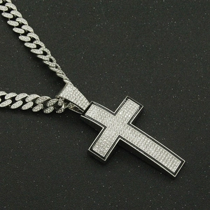 Collier avec pendentif croix en argent et chaîne cubaine pour homme style hip hop