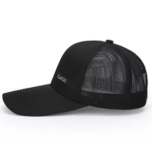 Berretto da baseball da uomo traspirante in rete nera con visiera lunga e patch