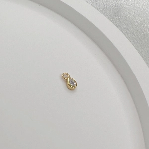 Minimalist S925 sterling silver pear-shaped pendant with gold plating and clear zircon
