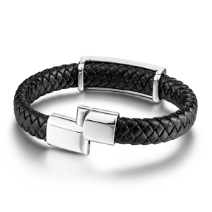 Bracciale da uomo in pelle intrecciata con teschio alato in acciaio e chiusura magnetica