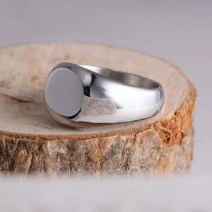 Minimalist silver round flat top signet ring in polished stainless steel for men and women