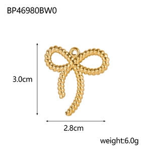 Golden bow pendant dimensions 3.0cm by 2.8cm with weight 6.0g and rope texture detail