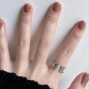 Caramel Press On Nails Short Square Round Glossy Solid Color Brown False Nails Wearable Daily Style Women