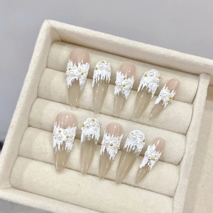 Press On Nails Handmade Long Almond Shape 3D Relief Gypsum Gel Artificial Pearls Elegant Vintage French Style False Nails