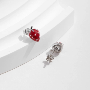 Sweet s925 silver strawberry stud earrings with red enamel finish and silver seeds