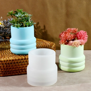 Stampo in silicone cilindrico a onde per vasi di piante grasse e candele in gesso