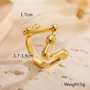 Detail of minimalist 18K gold plated irregular geometric open ring with weight info