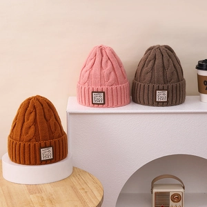 Kids Knit Beanie Hat Thick Cable Knit Acrylic Warm Winter Windproof Cute Cartoon Bear Lucky For Boys Girls