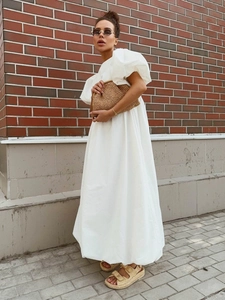 Robe longue blanche en coton à manches bouffantes, coupe ample et grand ourlet pour femme