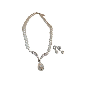 Sparkling crystal jewelry set with water drop pendant and pearl necklace and earrings
