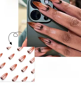 Faux ongles French manucure dégradé ambre marron avec lignes noires, style JP2753