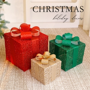 Glühende Weihnachtsdeko Geschenkschachteln Mit Eisenrahmen Stoffbogen Kiefernzapfen Ornament Für Feiertage