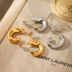 Minimalist C-shaped titanium steel thick hoop earrings in gold and silver finish