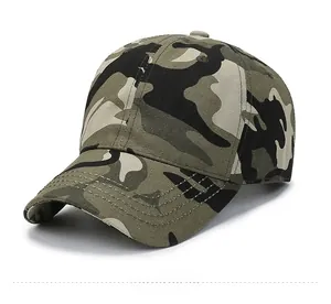 Vue latérale détaillée de la casquette camouflage en toile de coton résistante
