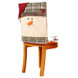 Weihnachts-Schneemann-Stuhlbezug mit rotem Hut und Karomuster für festliche Deko
