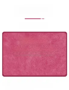 Detail van roze vochtafvoerende stof voor yoga met een zachte gebreide textuur