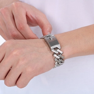 20mm silver stainless steel Cuban link bracelet with thick diamond-cut square links