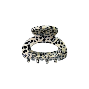 Minimalist black and white acetate leopard print shark hair claw clip for women