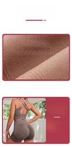Détail de l'ensemble de yoga sans couture mocha avec texture côtelée et dos croisé sexy