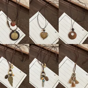 Bohemian Long Sweater Chain Necklace With Wood Beads Alloy Feather Tassel Floral Pendant Vintage Ethnic Style For Women