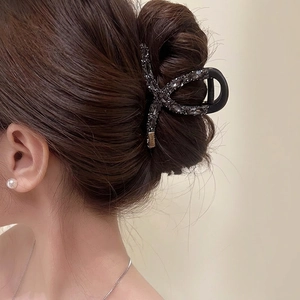 Elegant Rhinestone Hair Claw Clip Luxury Alloy Resin Shark Hairpin Strong Hold Headpiece For Women Girls Styling