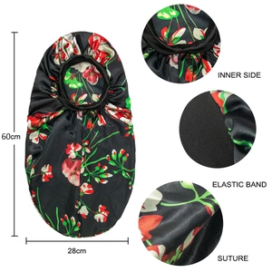 Cuffia da notte lunga in raso a fiori con fascia elastica misura 60cm per 28cm