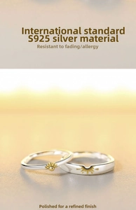 Detail von verstellbaren S925 Sterling Silber Partnerringen mit Sonnenblumen Relief
