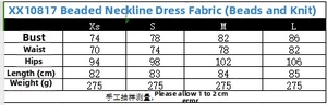Tableau des tailles détaillé pour la mini robe rose à paillettes avec dos nu licou
