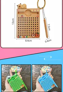 Vue détaillée d'un porte-clés créatif avec tableau de dessin magnétique Capybara