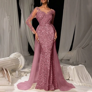 Robe de soirée élégante à paillettes violettes avec dentelle et traîne amovible
