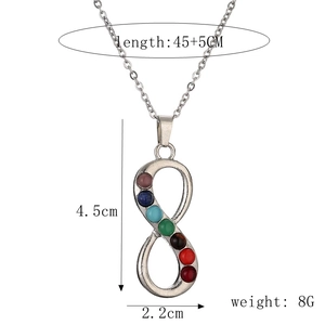 Διαστάσεις μενταγιόν chakra άπειρο 4,5x2,2cm και μήκος αλυσίδας 45+5cm σε λεπτομέρεια