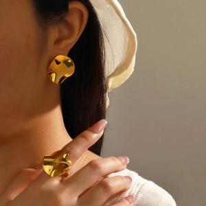 Stainless Steel Jewelry Irregular Wavy Round Earrings And Ring Gold Plated Minimalist Geometric Fashion For Women