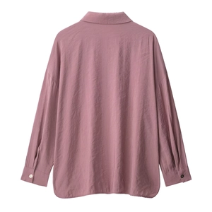 Dusty pink soft drape blouse with natural crinkle texture and long sleeves in loose fit