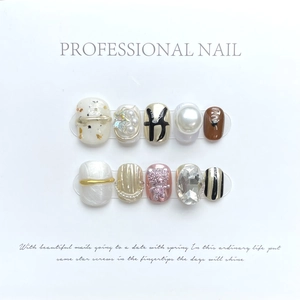 Pink fluid bear press-on nails set with 3D crystal bear, gold foil and pearls