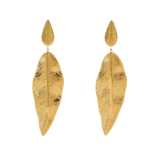 Élégantes boucles d'oreilles feuilles dorées avec finition métallique texturée