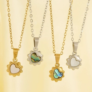 Heart Pendant Necklace 304 Stainless Steel Natural Mother Of Artificial Pearl Abalone Shell 18K Gold Plated Elegant Jewelry