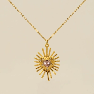 Collier en acier inoxydable plaqué or 18k avec pendentif cœur radiant et zircon rose