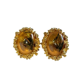 Vintage 18K gold plated amber earrings with colorful dried flowers in French retro style