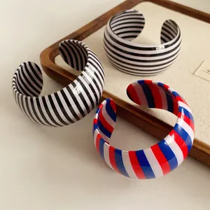 Acrylic Striped Wide Cuff Bracelet Retro Minimalist Open Bangle For Women Fashion Jewelry Accessory