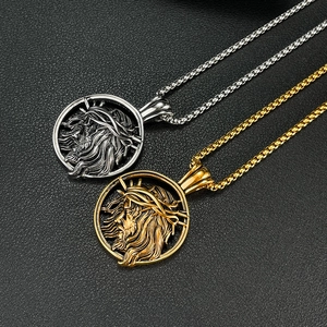 Retro stainless steel Jesus pendant necklace with crown of thorns in silver and gold finish