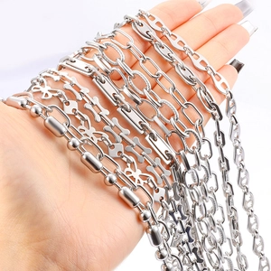 Schmuckketten aus Edelstahl in Silber für DIY Halsketten und Armbänder im Set zum Basteln