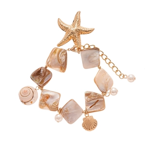 Ocean style gold starfish necklace with shell fragments and pearls for women